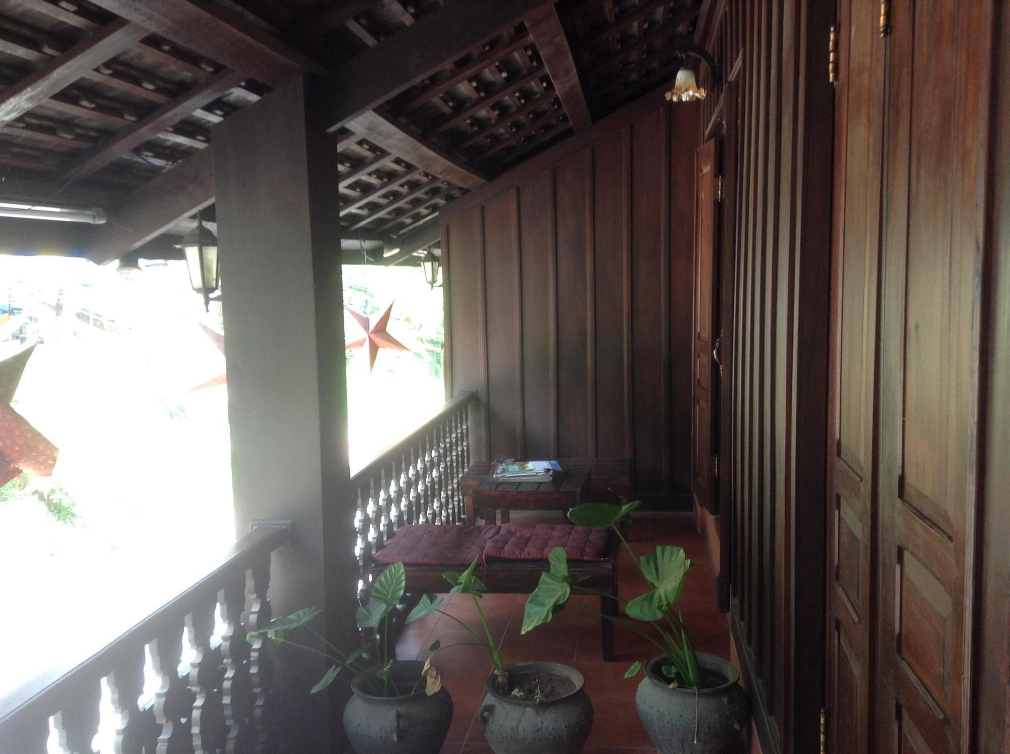 Phasith Guesthouse Luang Prabang Exterior photo